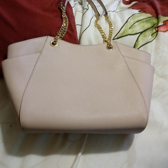 Michael Kors 👜 - Picture 2 of 6